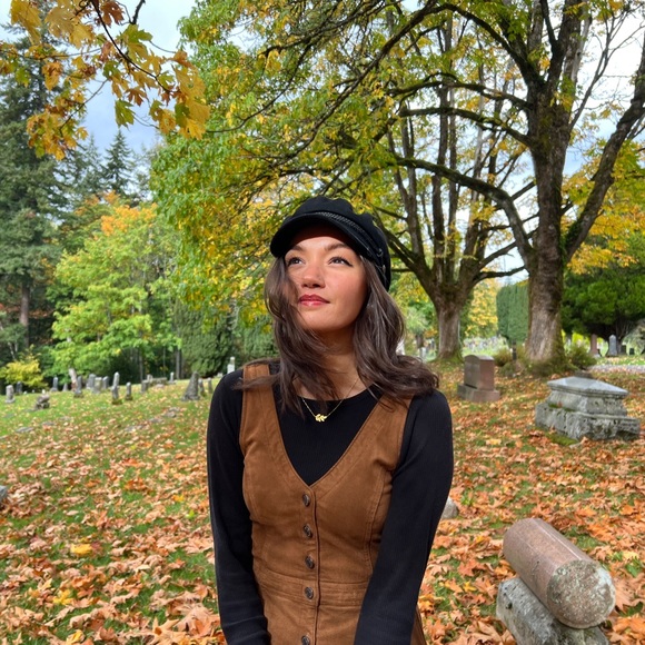 β’ a b o u t m e β’ - Picture 5 of 6